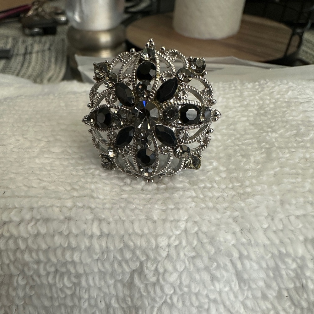 Elegant Silver and Black Ring
